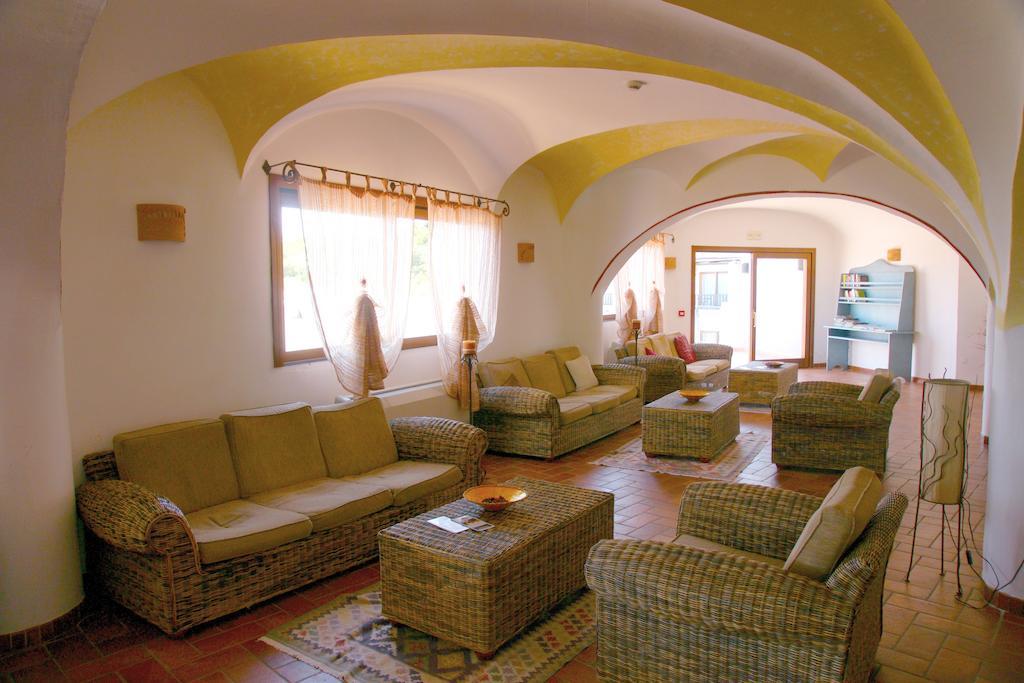 Hotel Li Graniti Baja Sardinia Extérieur photo